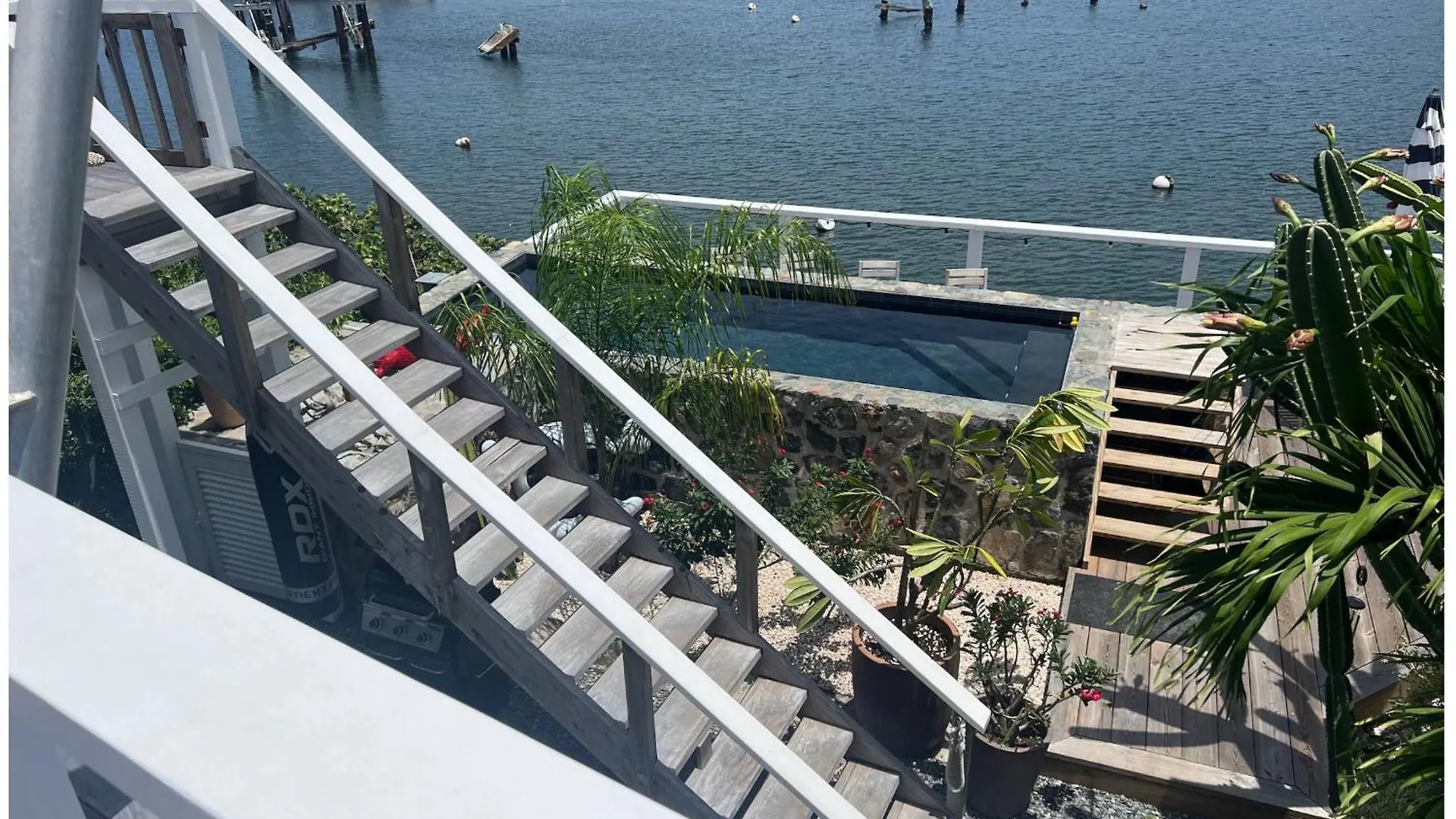 Les Balcons D Oyster Pond Brise De Mer 0*,