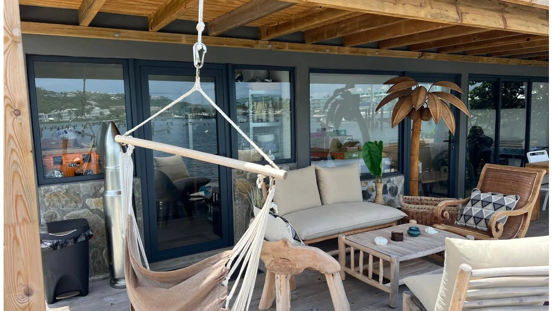 Les Balcons D Oyster Pond Brise De Mer